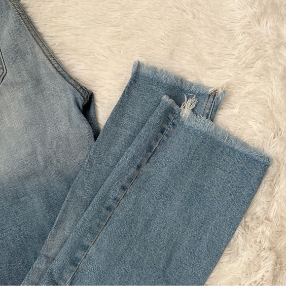 A&F Ankle Straight Jeans - Picture 2 of 5